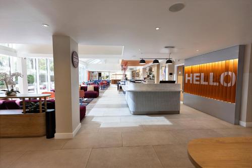 Holiday Inn Express Windsor an IHG Hotel - image 34