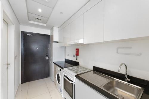 High-Floor Studio Ghalia JVC with an Amazing View, Dubaj (fotografie 9)