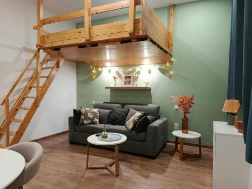 secteur plage Malo, Rénové, capacité 2 ou famille 4 personnes, Mezzanine pour les enfants