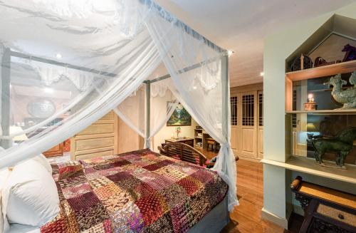 Kanlaya's Eyrie, Luxury Homestay