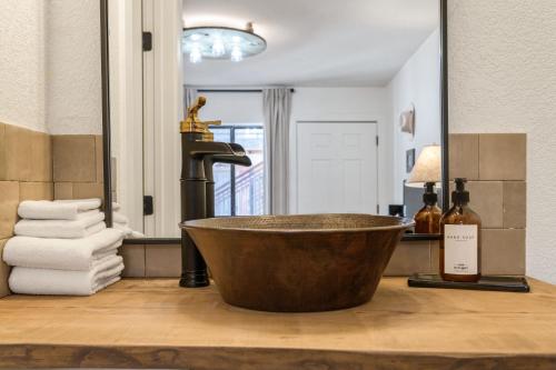 Inn History Tombstone in تومبستون