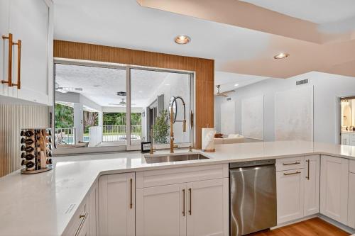 Palm Beach Polo & PGA Retreat - Pool & Luxe Comfort in เวลลิงตัน (FL)