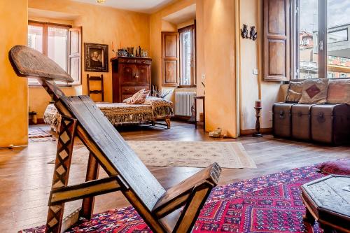 Charming Bright Colosseum apartment, Rome (photo 2)