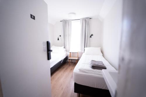 Puffin Hostel Vík - image 11