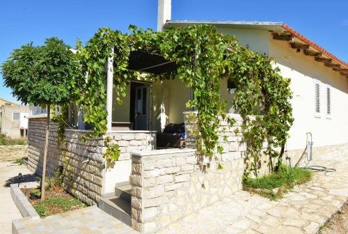 Entrance, House Captain House in Zirje