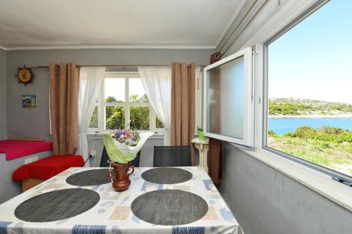 Facilities, House Captain House in Zirje