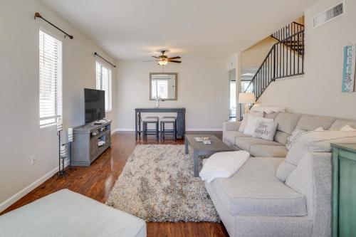 Hike, Bike, Bring Your Pets! Mtn-View Tucson Home, Tucson (photo 7)