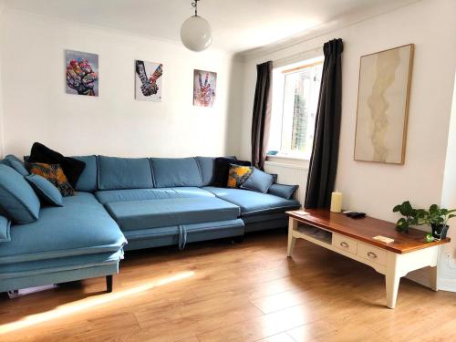 Fun & Comfortable 3bd, Large Sofa Bed, Garden in บีมินสเตอร์