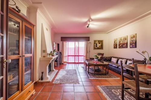 Cascais 3 Brd Apartment Retreat in ปัมปิลเยย์รา