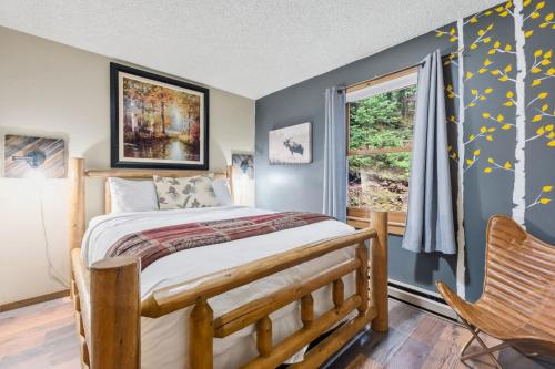 Blue River Escape Private Sauna plus Nearby Trails in Blue River