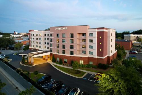 Courtyard by Marriott Carrollton