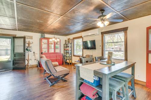 Waterside Angler’s Heaven: Crooked River Fish Camp in 興力士 (FL)