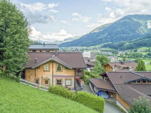 In Skiliftnähe in Brixen im Thale, Österreich
