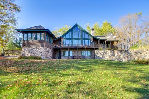 . Private Lake & Trail Access: Home in Jacobson!