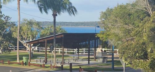 Spacious - Sunrise over the sea, Urangan (fotografie 10)