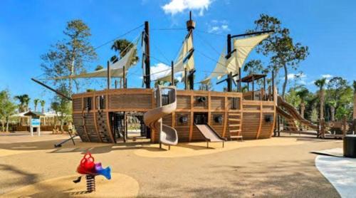 Playground, Breakers 328 Oceanfront Hilton Head Condo Direct Beach Access - Vacation Rental HHI LLC in Hilton Head Island (SC)
