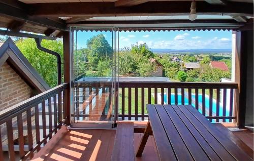 A szálláshely kívülről, Beautiful Home In Klostar Ivanic in Graberje Ivanicko