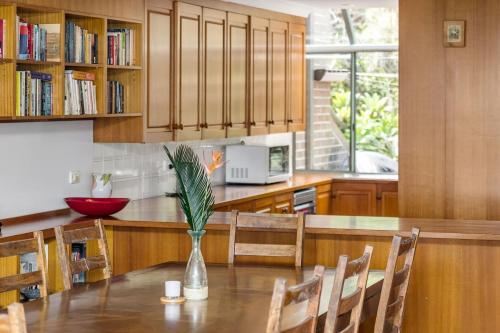 James Cook Apartment 10 -130 Lighthouse Road - image 4