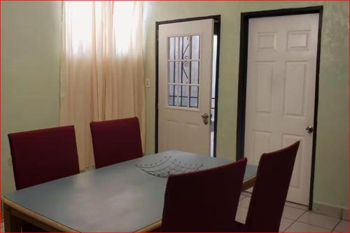 AlegreA -2 br apartment with secure parking included, Rosarito Beach