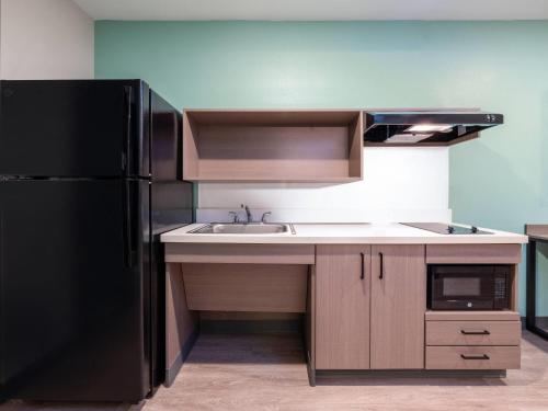 ECHO Suites Extended Stay by Wyndham Springfield Airport PLZ - image 12