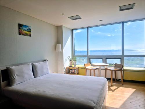 Incheon Cozy - Sunny Studio Hotel room