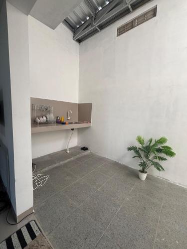 ห้องครัว, Nevia House - Comfortable Place With Family in สุโกฮาร์โจ