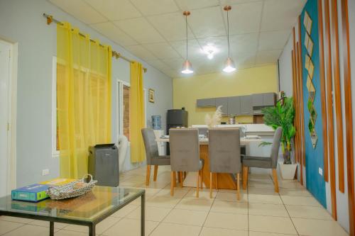 Casa Sto Tomas in ปวยร์โต บาริโอส