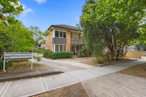 Prime location 3-bedder just moments from Central Park in Malvern