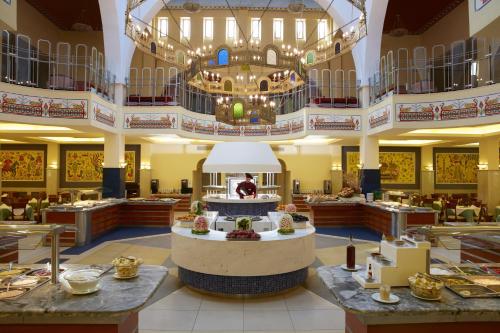 Restaurant, Simantro Resort in Chalkidiki