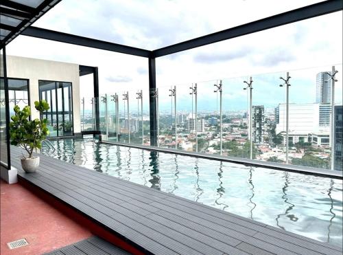 Spectacular view and comfort from the 21st floor - image 4