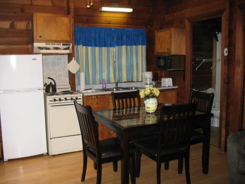 Forest Lake Camping Resort Lakefront Cabin 8 - main image