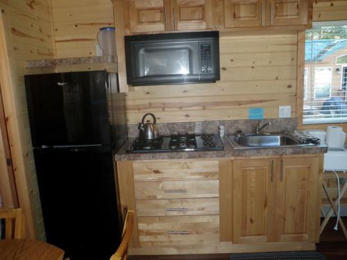 2 bedrooms, 4 beds