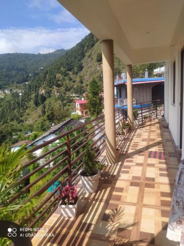 Ridhi Homestay Sari in Duggal Bittha
