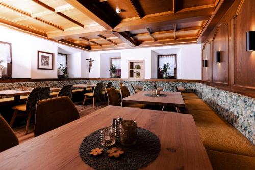 餐廳, Gasthof Aigner *** in 福根