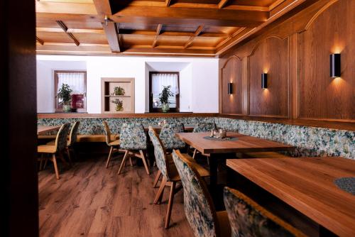 餐廳, Gasthof Aigner *** in 福根