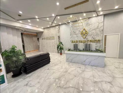 Bright & Airy Apartment in Central Bishkek, Biszkek