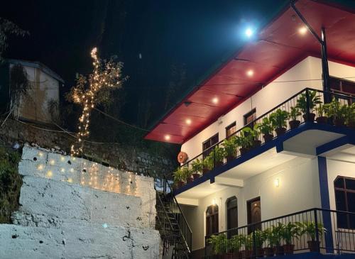 Aman's Peak & Plate- Near Jw Marriott Mussorie in Mussoorie