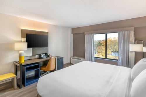 Sonesta Select Arlington Heights North - image 9