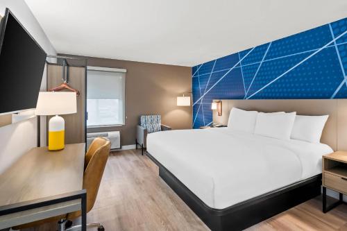 Ramada by Wyndham Salt Lake City - main image
