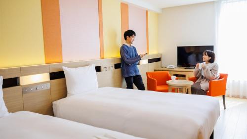 room detail thumbnail 1