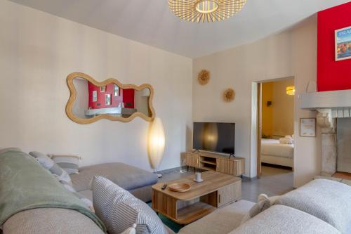 La Bastide - 8 personnes - Maison avec jardin in เลสการ์