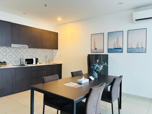 Kitchen, The Straits Suites & Residences near Lido Beach
