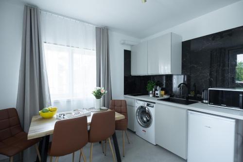 Green Garden & Private Parking Apartments with Playground 5