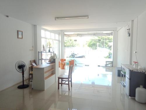 Lobby, มังกรเลโฮลเทลกระบี่ Mangkonlay Hostel Krabi in Ban Sai Thai