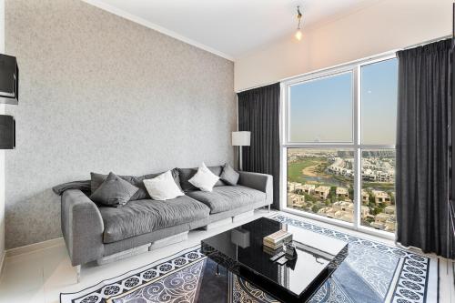Modern 1Bed near Parks and Famous Golf Clubs, Dubai (foto 2)