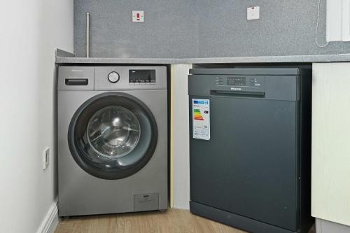 Spacious modern 2 Bed and Maids I Sleeps 7, Dubai (photo 4)