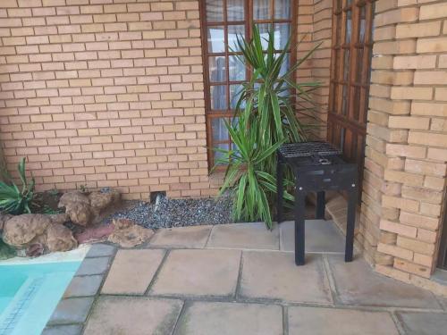 Sunset Cottage - Own Water - Own Electricity, Pretoria (photo 4)