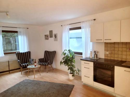 廚房, Work & Stay Holidayflat in 庫斯特爾丁根