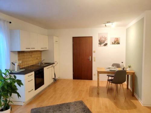 廚房, Work & Stay Holidayflat in 庫斯特爾丁根