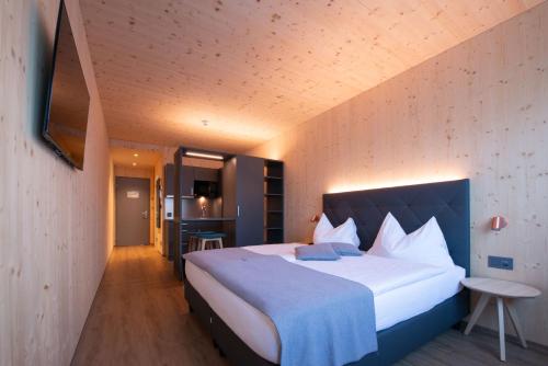 1 queen bed